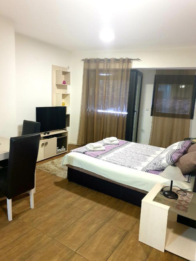 Laguna Apartman 2 นิส ภายนอก รูปภาพ