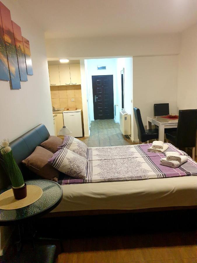 Laguna Apartman 2 นิส ภายนอก รูปภาพ